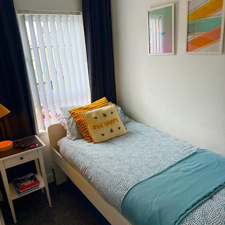 Stay-K-Belfast Cosy Entire House 10 Mins From City Centre ภายนอก รูปภาพ