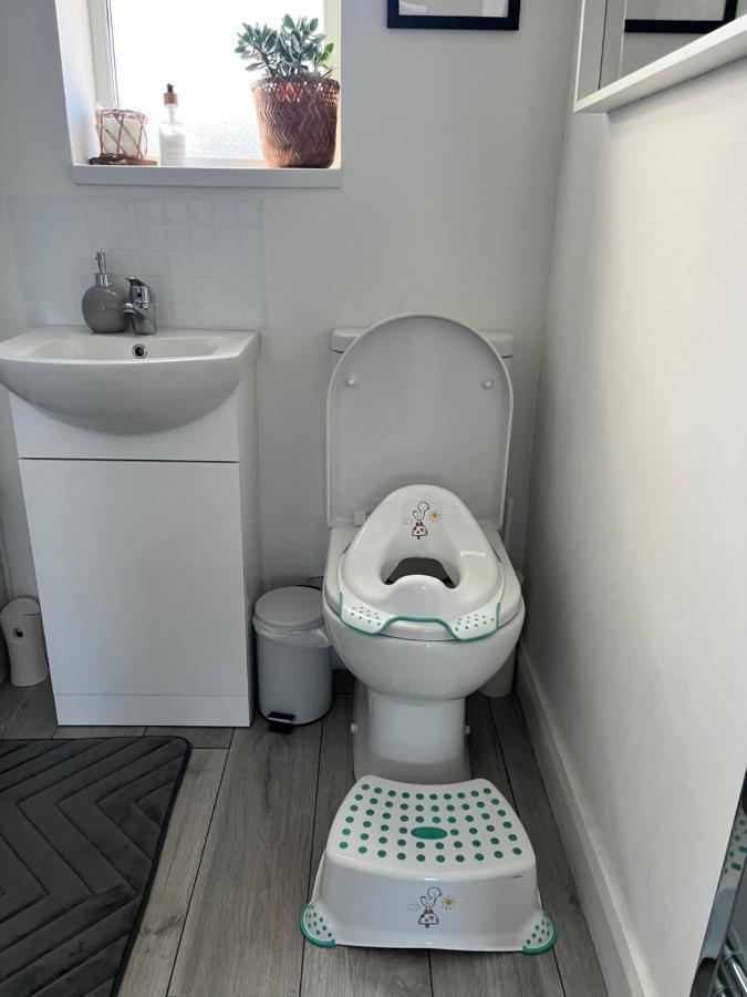 Stay-K-Belfast Cosy Entire House 10 Mins From City Centre ภายนอก รูปภาพ